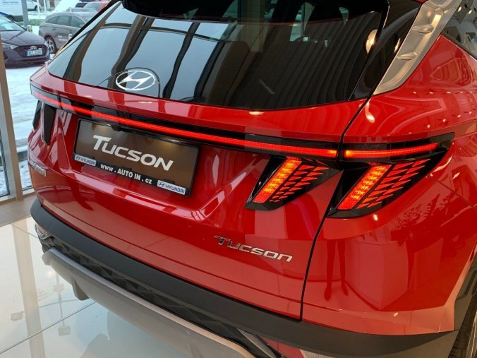Hyundai Tucson, SUV, Nový Style 1,6 T-GDI 110 KW, barva červená