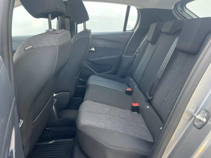 Peugeot 208, Peugeot 208 STYLE S&S MAN6 1,2 PureTech, barva šedá