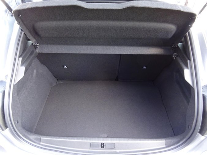 Peugeot 208, Peugeot 208 STYLE PureTech 100k MAN6, barva šedá