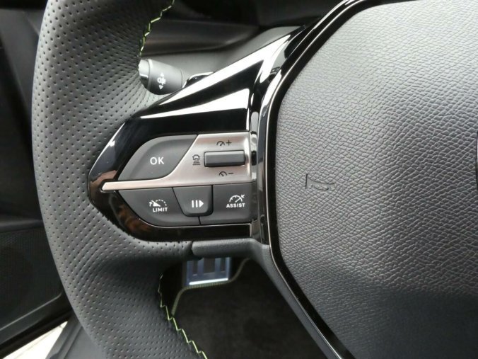 Peugeot 408, Peugeot 408 GT PT 130k EAT8, barva šedá