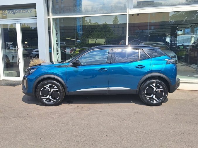 Peugeot 2008, Peugeot 2008 GT Hybrid 145 e-DCS6, barva modrá