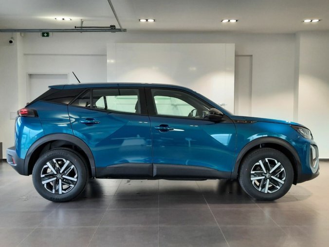 Peugeot 2008, Peugeot 2008 STYLE PureTech 100 MAN6, barva modrá