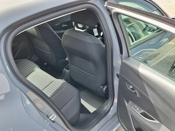 Peugeot 208, Peugeot 208 ALLURE PureTech 100  MAN6, barva šedá