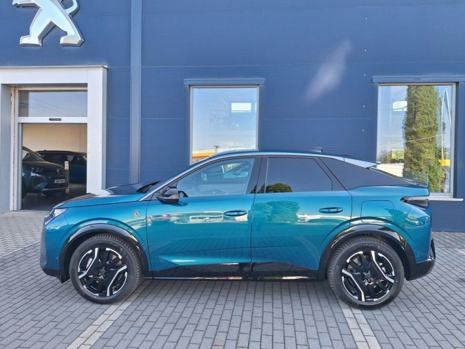 Peugeot 3008, Peugeot 3008 GT Elektromotor 157 kW / 210 k, barva modrá