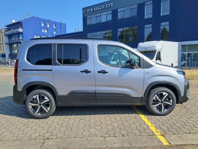 Peugeot Rifter, Peugeot Rifter GT BlueHDi 130 S&S EAT8, barva šedá