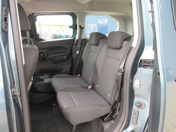 Peugeot Rifter, Peugeot Rifter LongAllure BlueHDi 130S&S MAN6, barva modrá