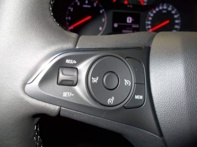 Volvo XC40, T2 1.5L 129 HP AT8 FWD CORE, barva modrá