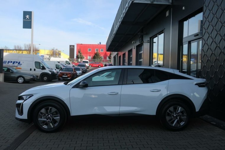 Peugeot 408, Peugeot 408 Allure Hybrid 136e - DCS6, barva bílá