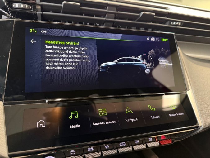 Peugeot 308, Peugeot 308 SW GT Hybrid 145 e-DCS6, barva červená