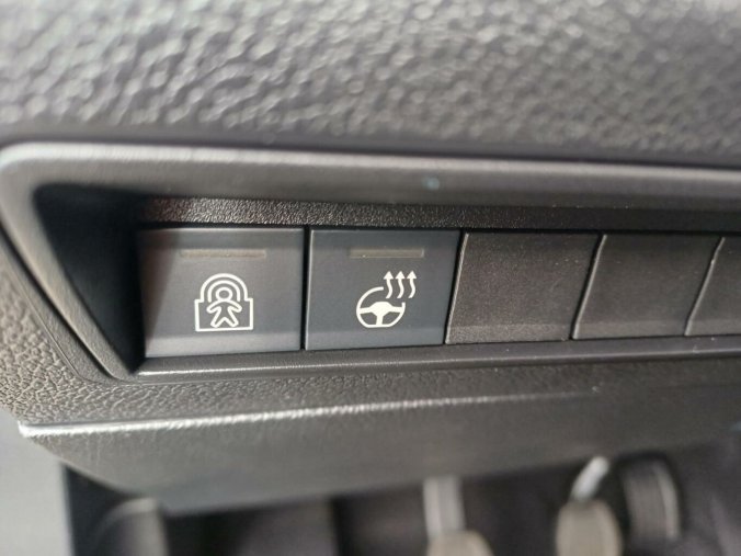 Peugeot Rifter, Peugeot Rifter ALLURE 1.5 BlueHDi 130k, barva zelená