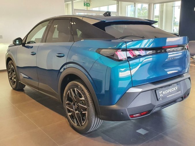 Peugeot 3008, Peugeot 3008 ALLURE Hybrid 136 e-DCS6, barva modrá