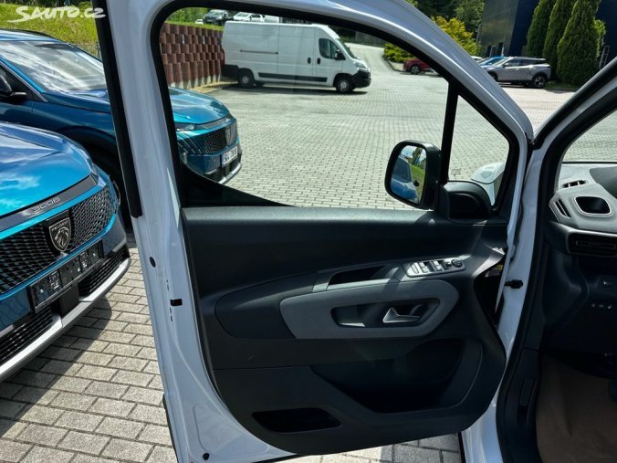 Peugeot Rifter, Peugeot Rifter GT BlueHDi 130 S&S EAT8, barva bílá