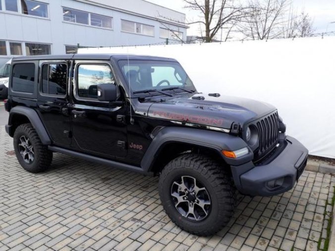 Jeep Wrangler, 2,0T 270 PS Rubicon Unlimited, barva černá