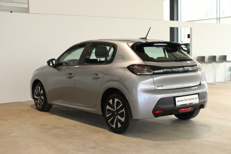 Peugeot 208, Peugeot 208 STYLE PureTech 100 S&S MAN6, barva stříbrná