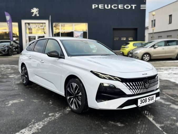 Peugeot 308, Peugeot 308 SW ALLURE Hybrid 145 e-DCS6, barva bílá