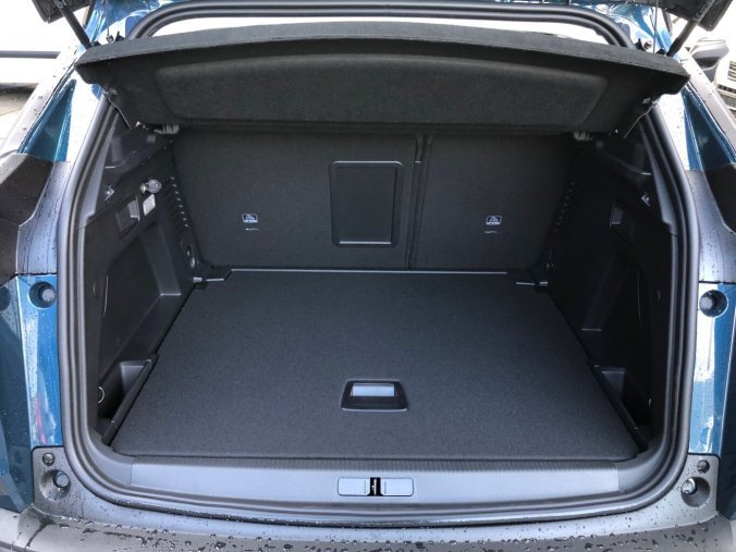 Peugeot 3008, ACTIVE PACK 1.2 PureTech MAN6 - 2408, barva modrá