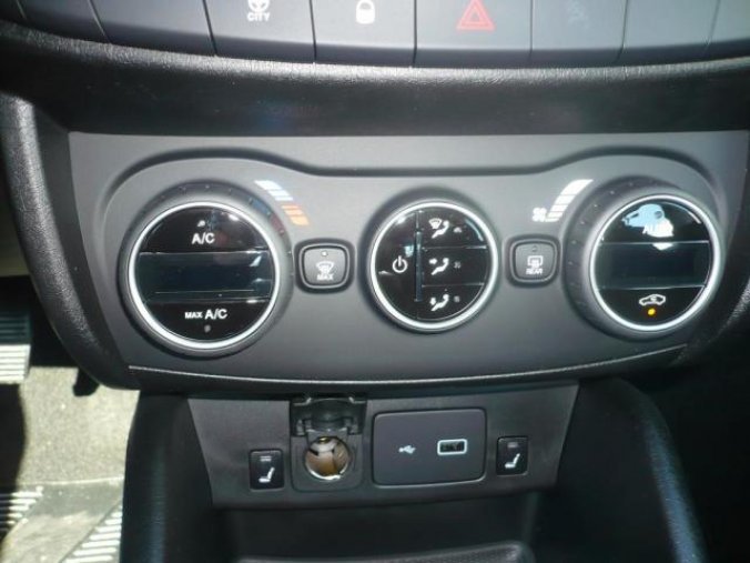 Fiat Tipo, HB 1.4 16v ITALIA Extra, barva stříbrná