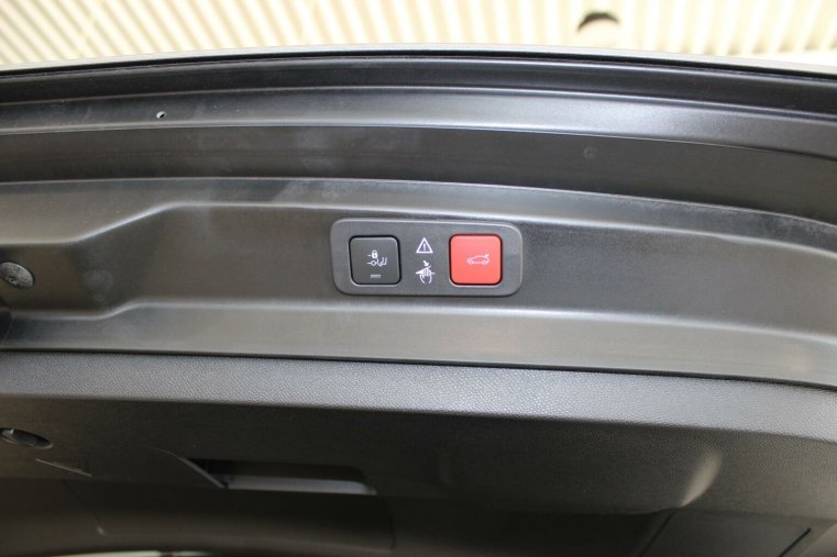 Peugeot 5008, Peugeot 5008 ALLURE PACK BlueHDi 130 EAT8, barva šedá