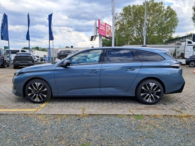 Peugeot 308, Peugeot 308 SW ALLURE Hybrid 145 e-DCS6 Bo, barva modrá