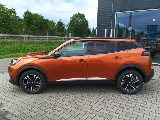 Peugeot 2008, Peugeot 2008 ALLURE PureTech 130k MAN6, barva oranžová