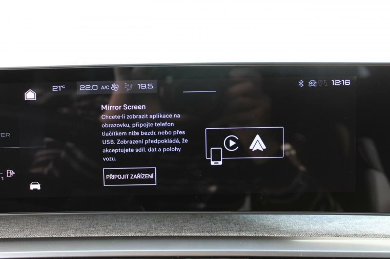 Peugeot 5008, Peugeot 5008 ALLURE Hybrid 136 e-DCS6, barva modrá