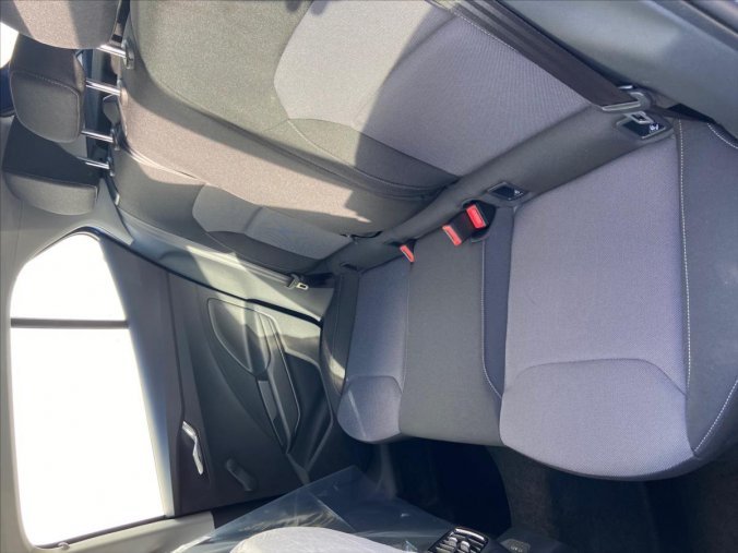 Škoda Fabia, 1,0 TSI 70 kW Ambition Plus, barva neuvedeno