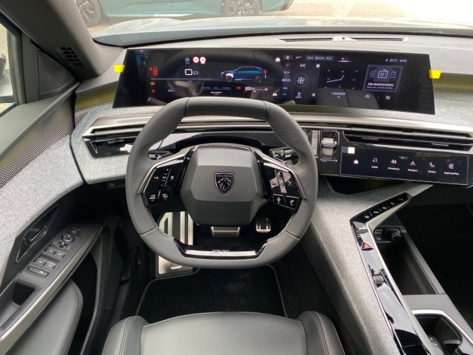 Peugeot 5008, Peugeot 5008 GT Hybrid 145 e-DCS6 - EL. SEDADLA - 8402, barva modrá