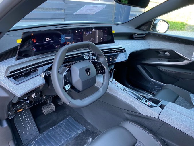 Peugeot 5008, Peugeot 5008 BUSINESS Hybrid 145 e-DCS6 - 6775, barva šedá