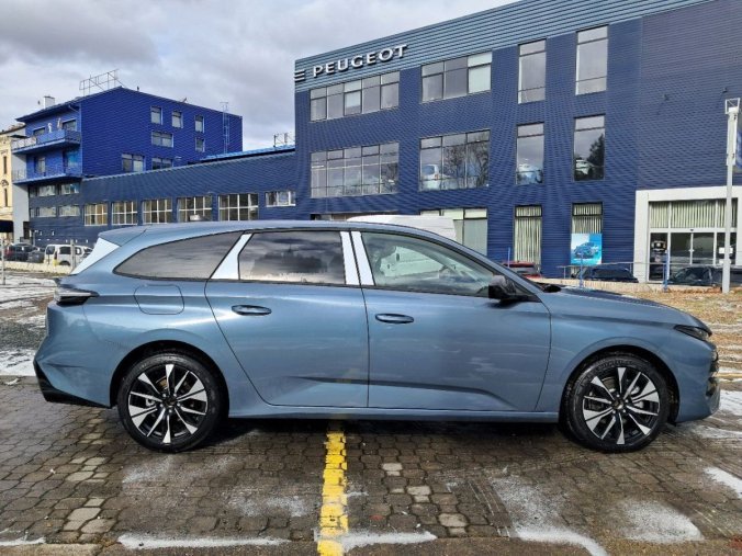 Peugeot 308, Peugeot 308 SW ALLURE Hybrid 145 e-DCS6, barva modrá