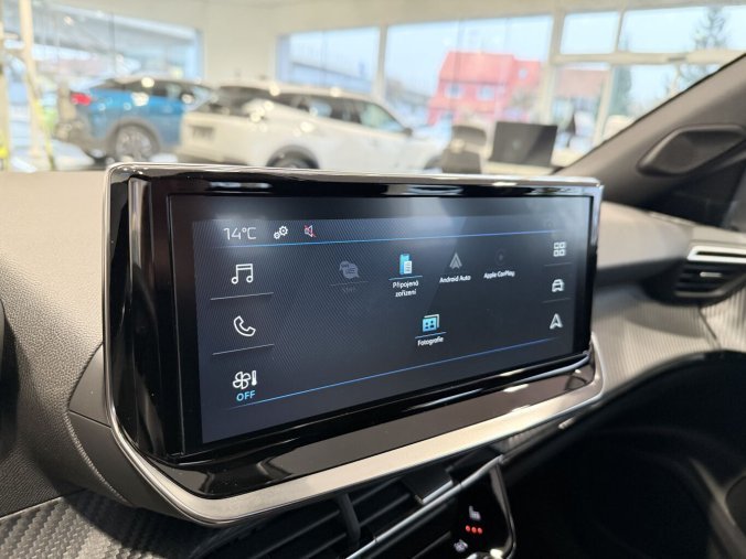 Peugeot 2008, Peugeot 2008 STYLE 100 koní, 7let záruka, barva šedá