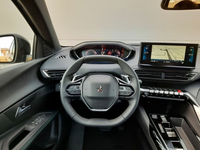 Peugeot 5008, Peugeot 5008 ALLURE PACK BlueHDi 130 S&S EA, barva modrá