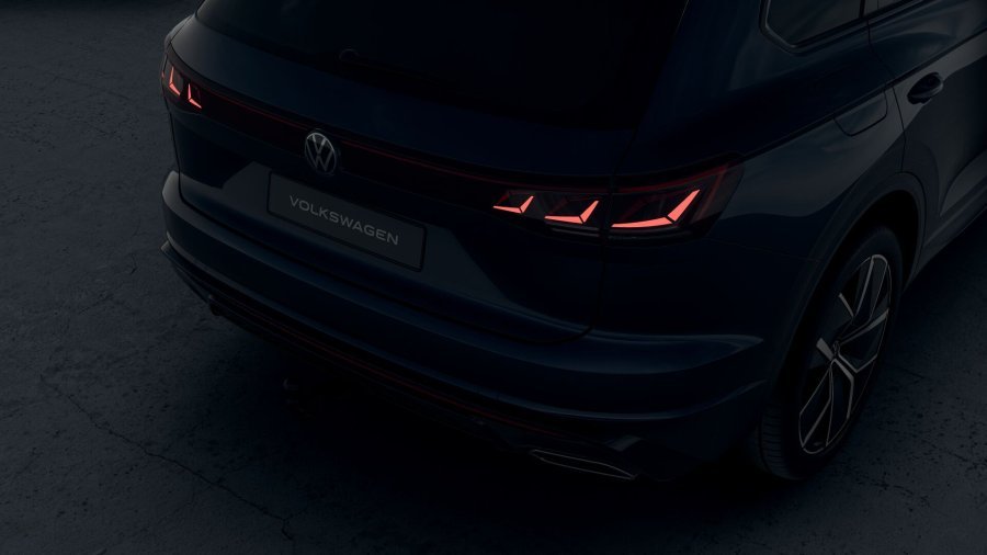 Volkswagen Touareg, Touareg R-Line V6 3,0 TSI 250 kW 4MOT, barva modrá