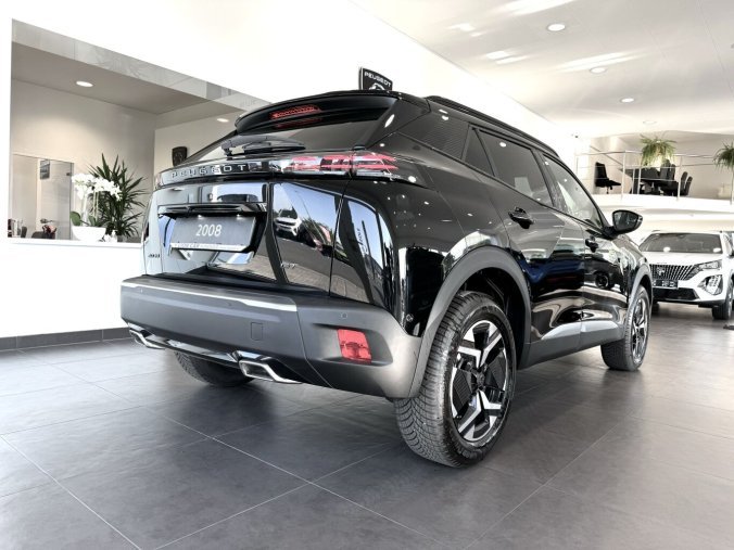 Peugeot 2008, Peugeot 2008 GT HYBRID 136k, Automat, barva černá