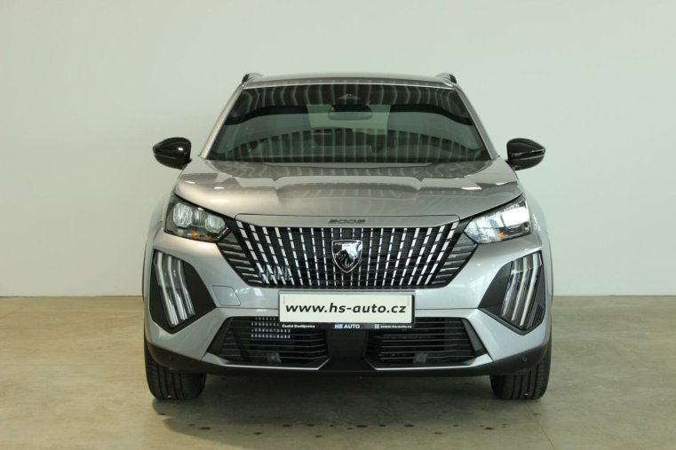 Peugeot 2008, Peugeot 2008 ALLURE Hybrid 136 e-DCS6, barva stříbrná