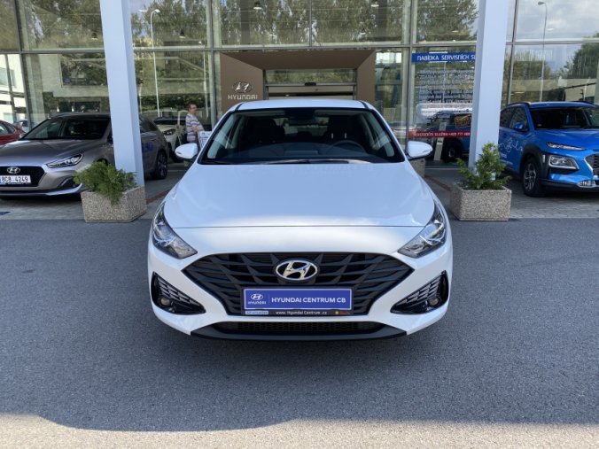 Hyundai i30, 1,5i 81 kW MT, barva bílá