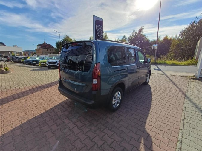 Peugeot Rifter, Peugeot Rifter Long Allure 1.5 HDI 130k, barva modrá