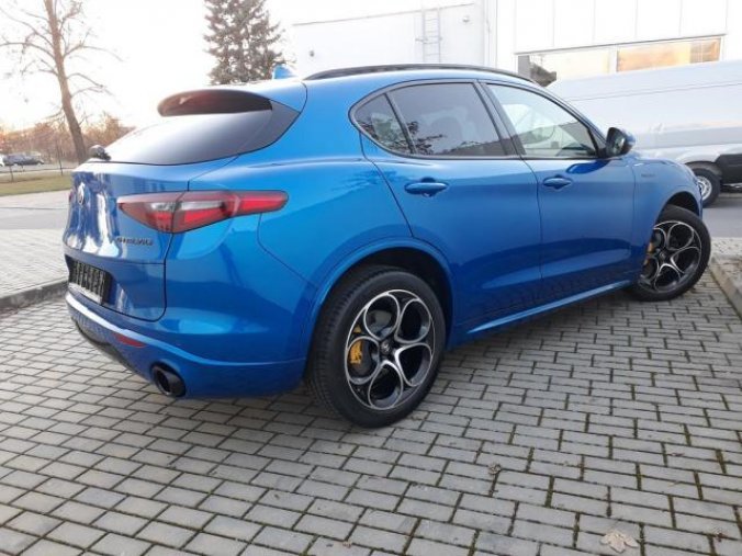 Alfa Romeo Stelvio, Veloce 4x4 2,0 280PS,nový mod., barva modrá