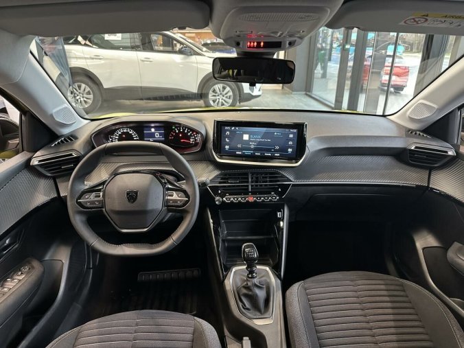 Peugeot 208, Peugeot 208 STYLE PureTech 75 MAN5, barva žlutá