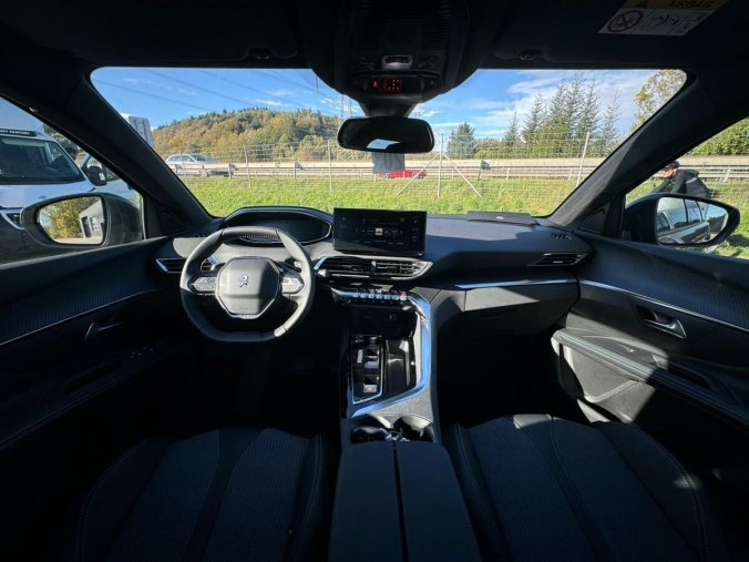 Peugeot 5008, Peugeot 5008 ALLURE PACK BlueHDi 130 EAT 8, barva šedá