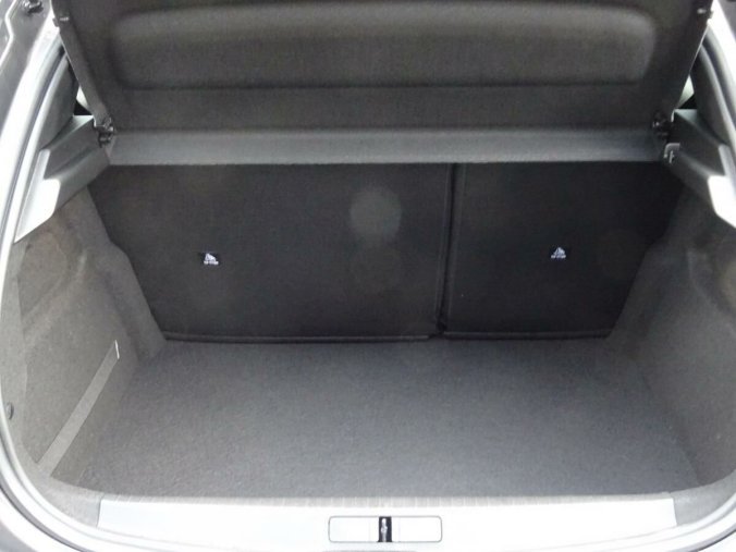 Peugeot 208, Peugeot 208 Active Pack 1.2PT 75k MAN5, barva šedá