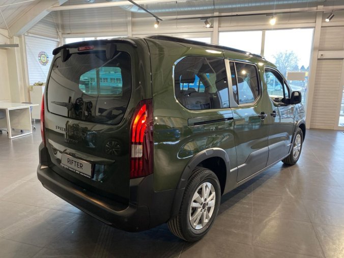 Peugeot Rifter, Peugeot Rifter LONG ALLURE BlueHDi 130 MAN6 - 5681, barva zelená
