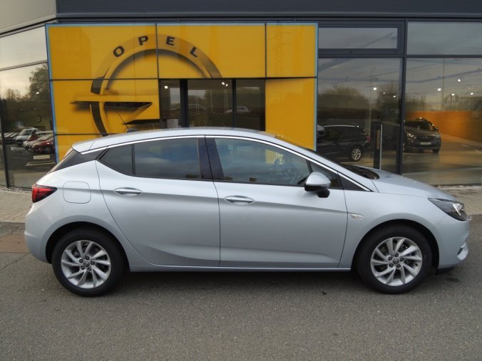 Opel Astra, Elegance 1.2T 107kW/145k MT6, barva šedá