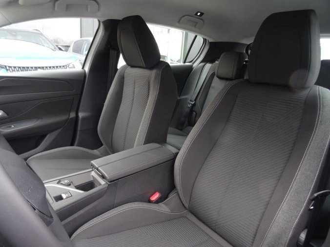 Peugeot 308, Peugeot 308 ACTIVE PACK 1.2 PureTech 130k S&S MAN6, barva bílá