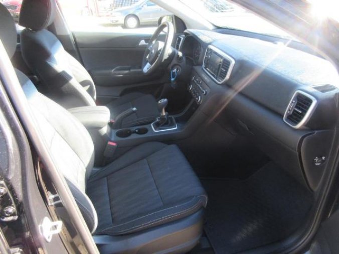 Kia Sportage, 1.6 GDI COMFORT, barva černá