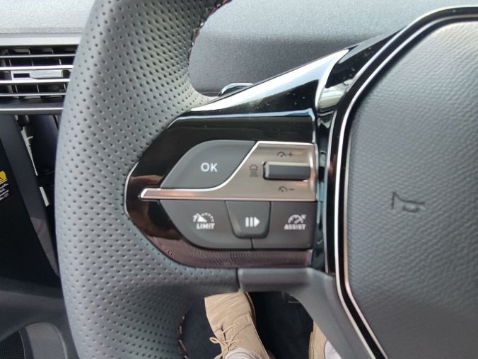 Peugeot Rifter, Peugeot Rifter GT 1.5 HDI 130k AUT8, barva stříbrná