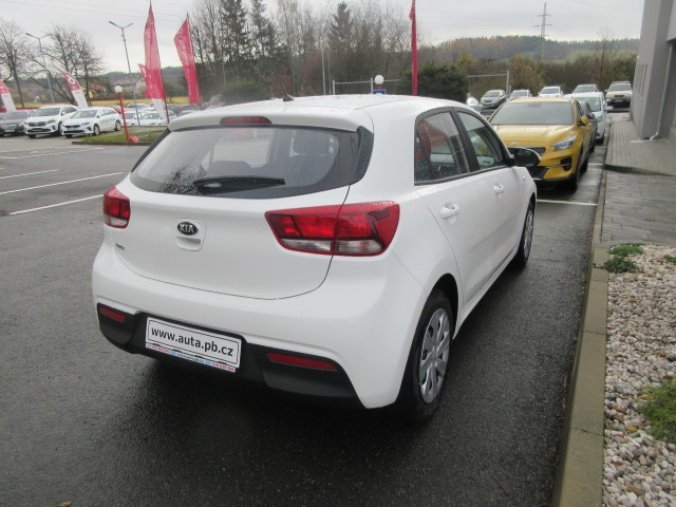 Kia Rio, 1.2 CVVT COMFORT, barva bílá