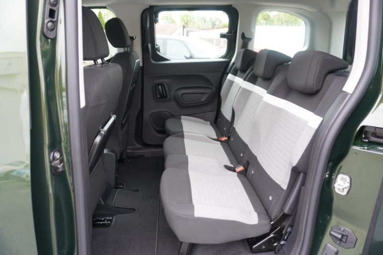 Citroën Berlingo, PLUS 110 MAN6, barva zelená