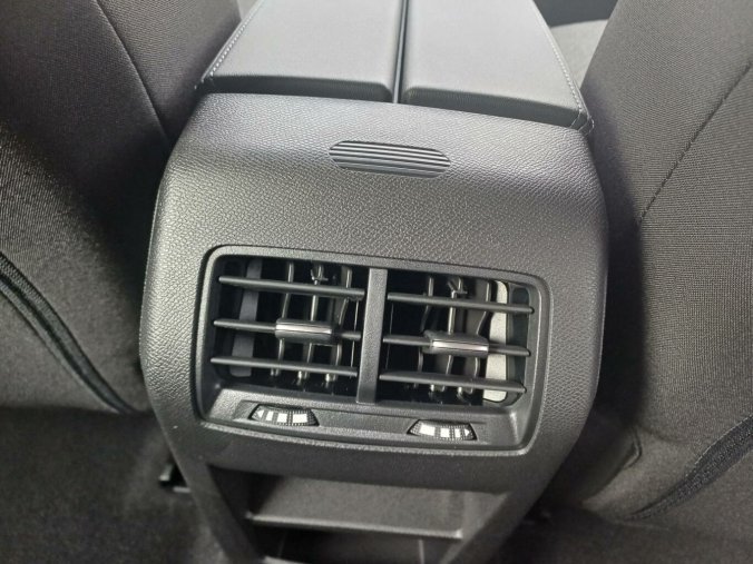 Peugeot 308, Peugeot 308 SW STYLE Hybrid 145 e-DCS6, barva modrá