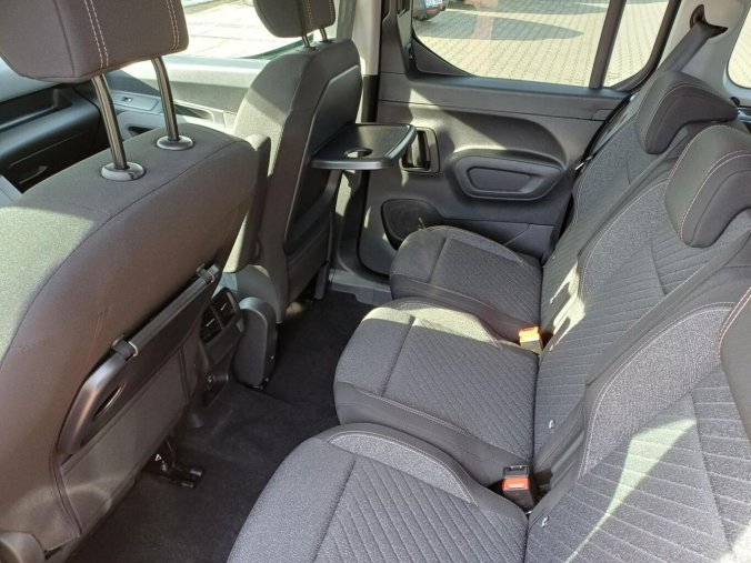 Peugeot Rifter, Peugeot Rifter Long Allure 1.5 HDI 130k, barva černá