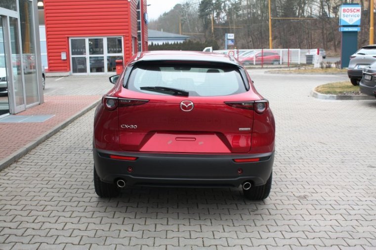 Mazda CX-30, SKYACTIV-G, barva červená